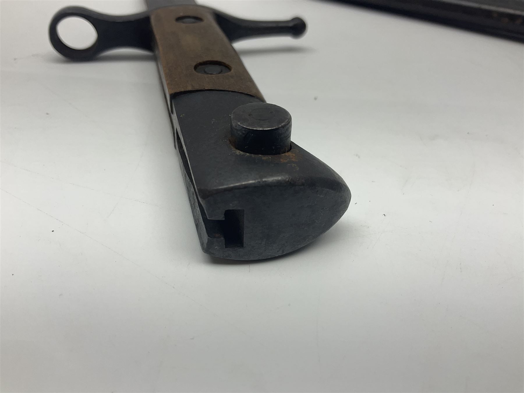 WW2 Italian Model 1891 bayonet with 30cm fullered blade; cross-piece marked PS 1941; in associated leather covered scabbard with frog L45cm overall