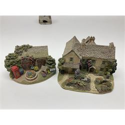 Thirty Lilliput lane, to include Hill Top, Bottle Oven, April Cottage, Thimble Cottage, Honeysuckle III, Gullivers Pantry etc