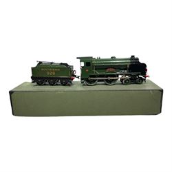 Fitzroy Series 0 gauge Southern Railway Schools Class locomotive 'Stowe' no. 928, with tender, painted in green livery, boxed
