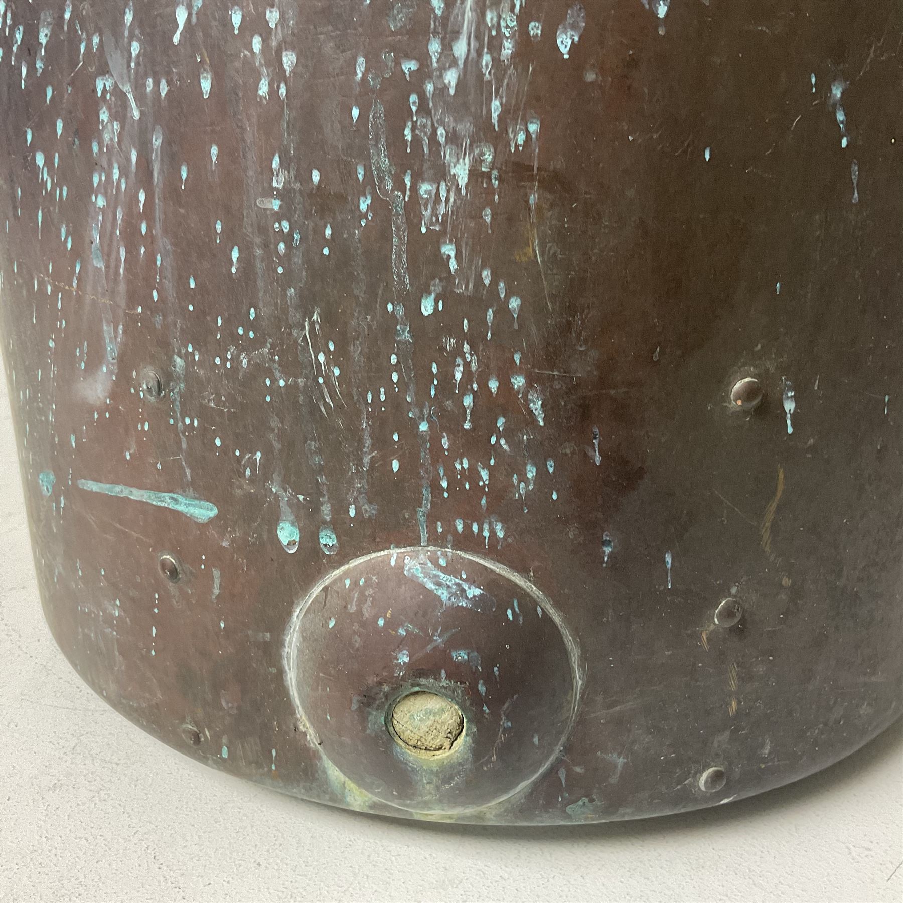 Twin handled copper boiling pan with fitting for a tap, H36cm, D39cm 