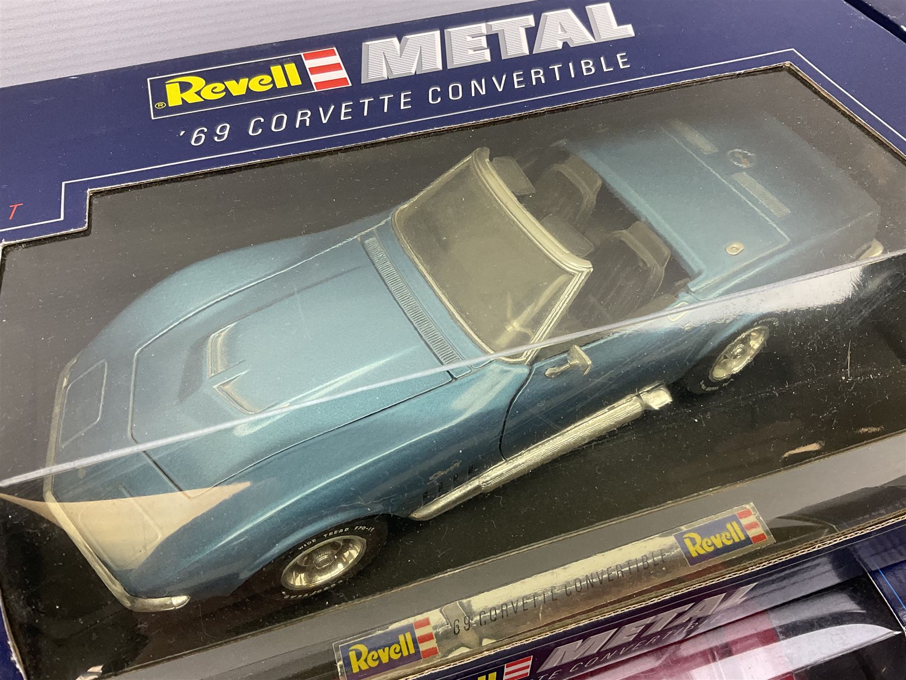 Revell - seven 1:18 scale die-cast models comprising '5 | Toys