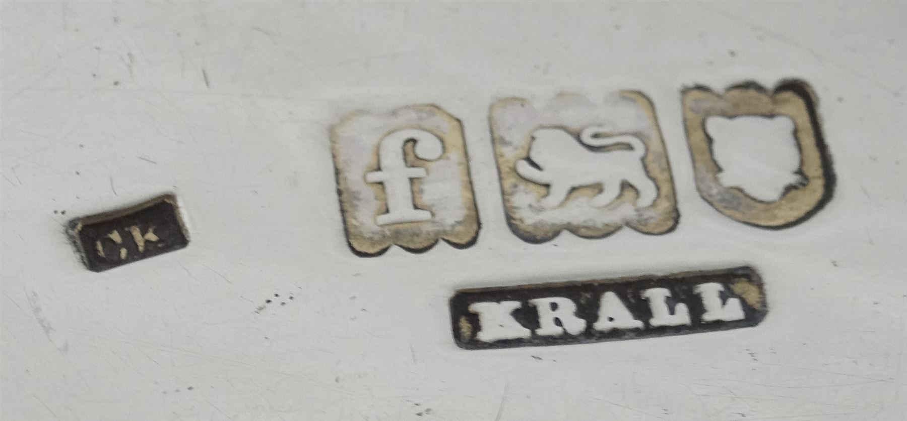 Edwardian silver paten by Carl Krall, London 1901, approx 6.1oz