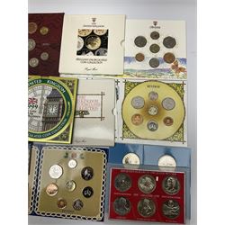United Kingdom brilliant uncirculated coin collections dated 1987, 1989, 1990, 1994, 1999 and 2000, commemorative crowns, 'United Kingdom pre-decimal coin collection of Queen Elizabeth II' etc