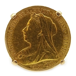  1898 gold sovereign, loose mounted in 9ct ring hallmarked  