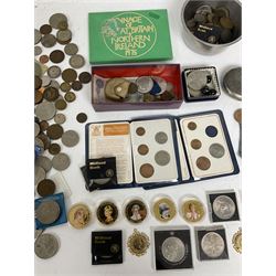 Coins including commemorative crowns, pre decimal coinage etc