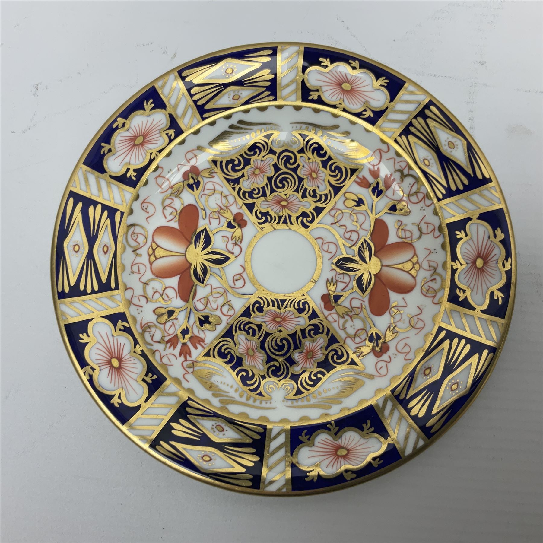  CROWN DERBY オールドイマリ2451プレート 大皿　額縁 Royal Crown Derby imari pattern covered trinket box | Ceramics | 96623