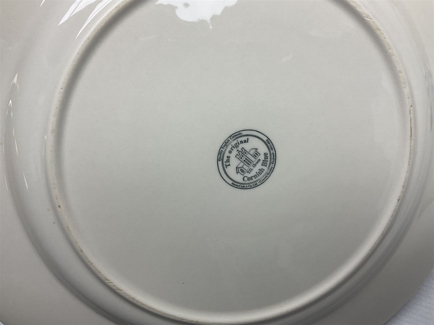 TG Green Cornish kitchen ware, to include coffee pot, pint milk jug, nine storage jars for various items, four dinner plates, etc (25)