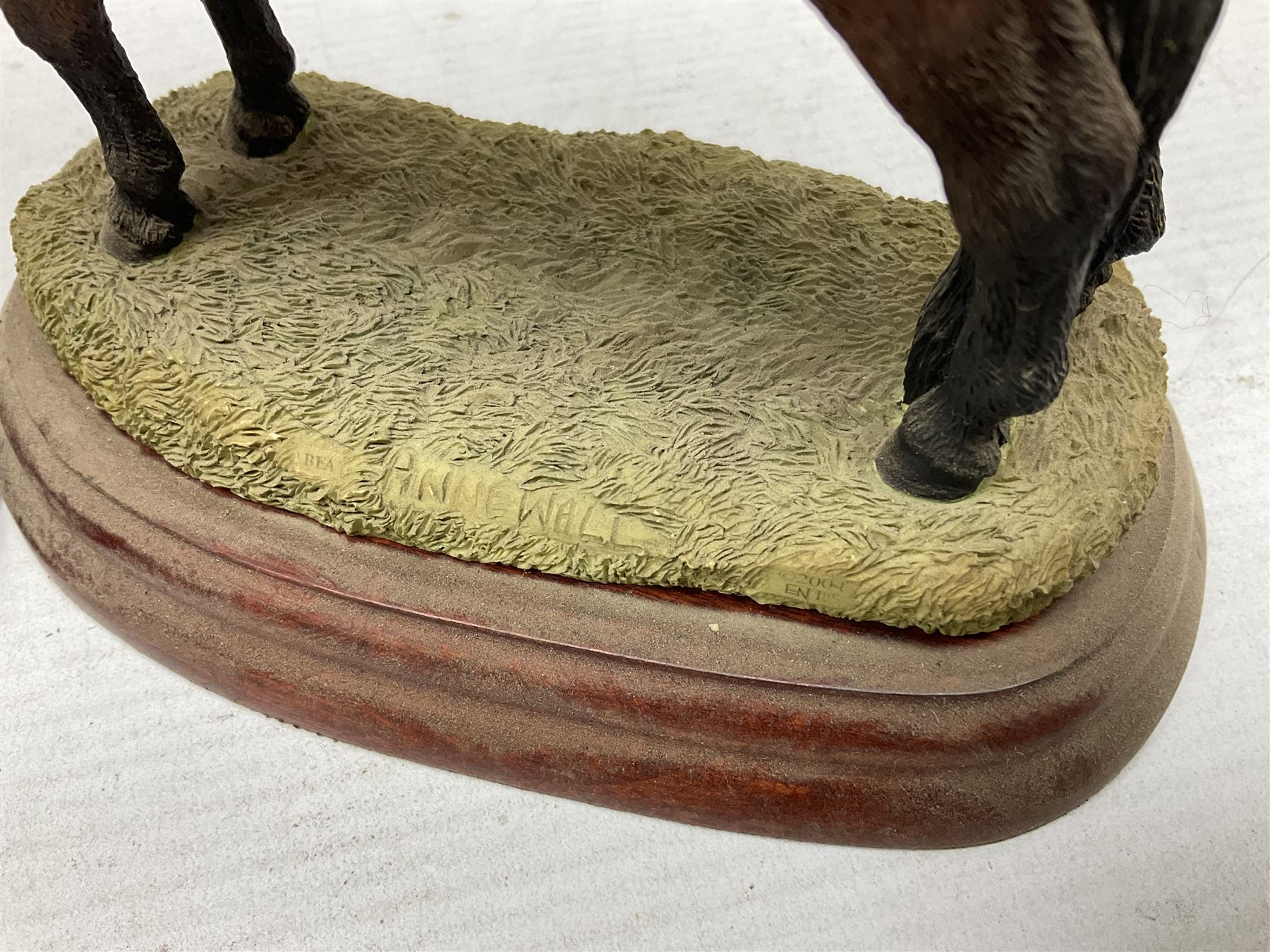 Collection of Border Fine Arts figures, comprising Exmoor Stallion A4058, Highland Mare & Stallion A2691, Welsh Cob A20804, On The Farm A0167, calf figure with bucket and figure group of cow and farmer with cat and kittens (6)