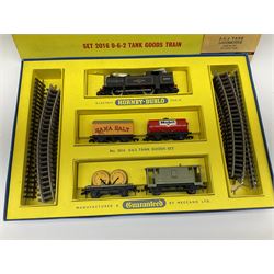 Hornby Dublo - two-rail set 2016 Tank Goods Train set with 0-6-2 locomotive No.69550, boxed with instructions.