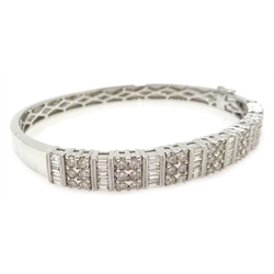  White gold baguette and round brilliant cut diamond hinged bangle, stamped K18, diamonds 2.88 carat  