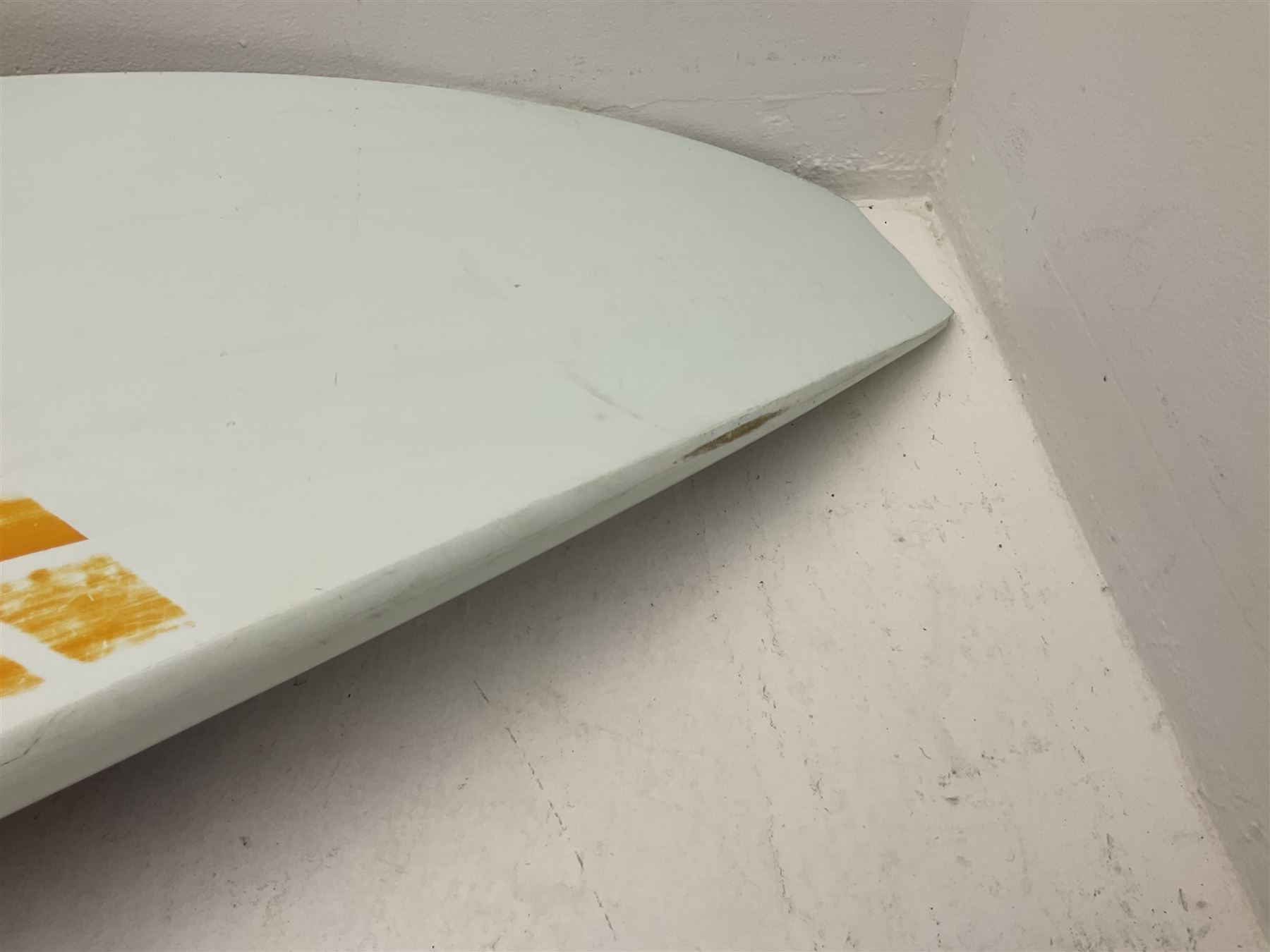 Windsurfing: Fanatic Skate 100 Freestyle windsurfing board, with Fanatic footstraps, L240cm