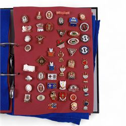 Rugby league enamel badge collection, from Swinton Lions, Wakefield Trinity, Warrington Wolves, Whitehaven, Widnes Vikings, Wigan Warriors, Workington Town and York City Knights, including Wigan Wembley and Cup Winners examples, housed in two folders, (approximately 300)