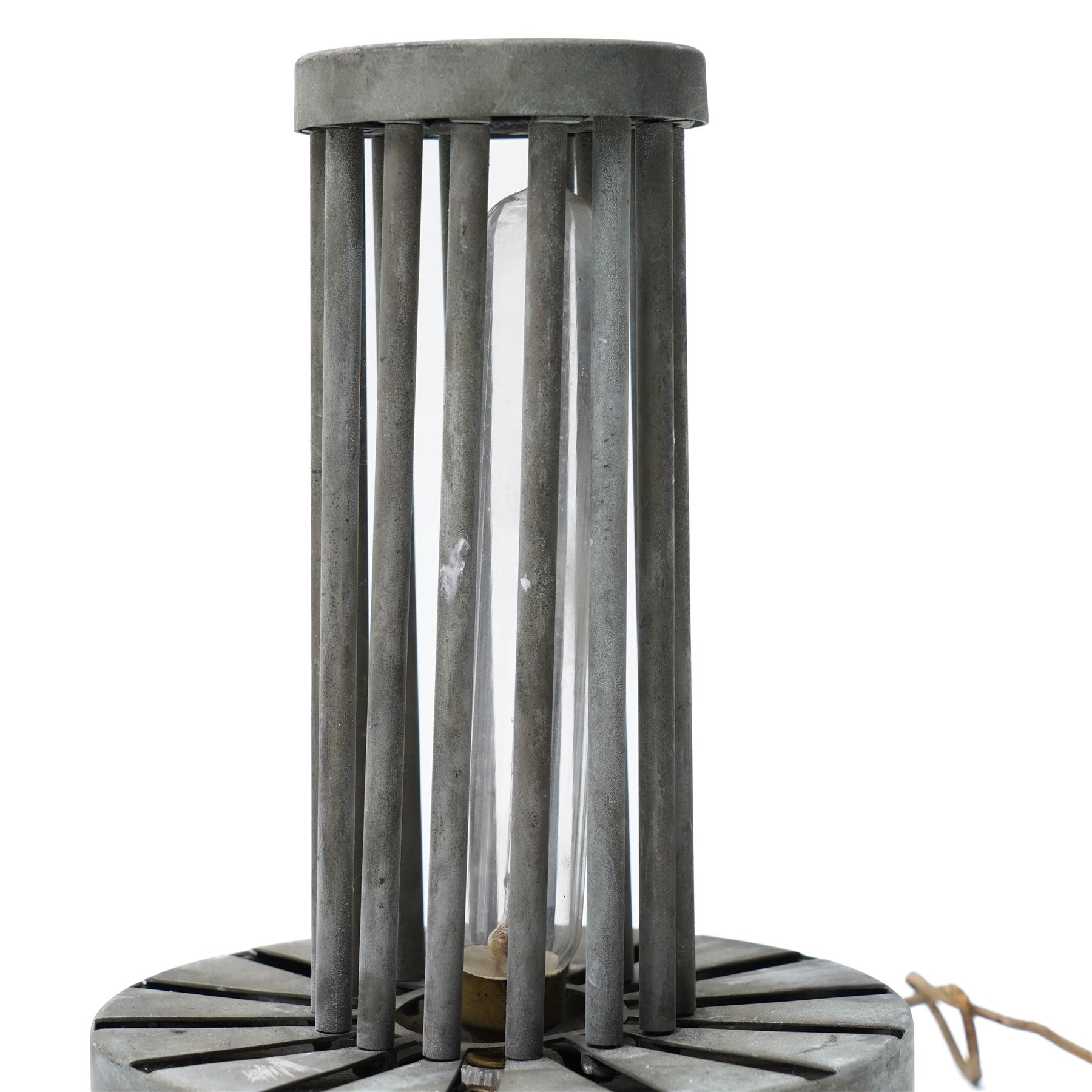 Maison Desny (1927-1933) - Pair of French art deco table lamps, 1920s/1930s, of unique stylised form, stamped 'Desny Paris Made in France Depose', H22.5cm 
Notes: Another pair of the same design was sold at Christie's 'Arts Décoratifs du XXe siècle et Design' Sale, Paris, Nov 21, 2012, Lot 31. 
Provenance: property of a Nobleman