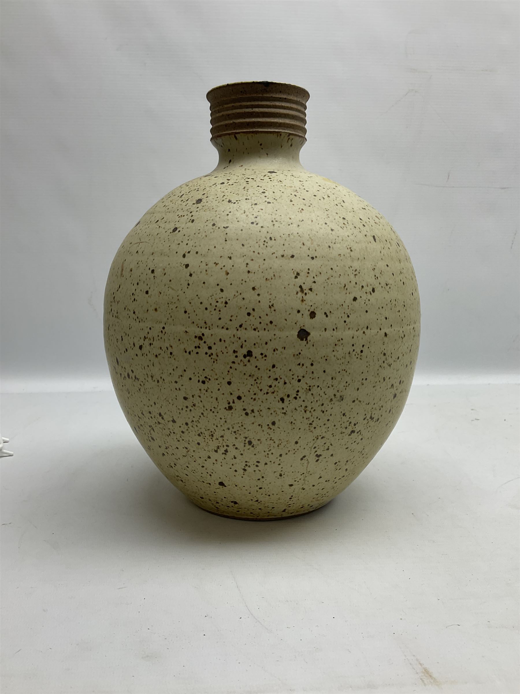 David Lloyd Jones (1928-1994): Stoneware vase of globular form with speckled glaze and impressed LJ seal mark, H29cm