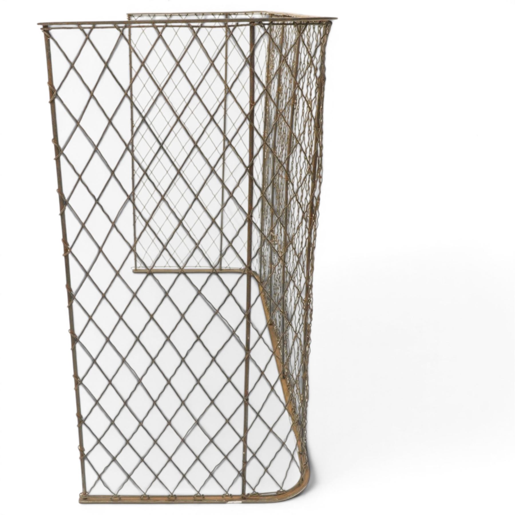 19th century large wrought iron nursery fire guard, of curved form with scrolled brace in the centre