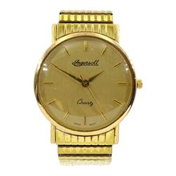 Ingersoll 9ct gold gentleman's quartz wristwatch, Birmingham 2000, on gold-plated expanding bracelet