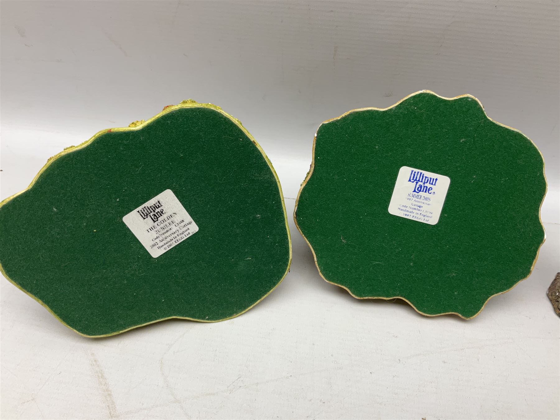 Sixteen Lilliput Lanes, to include The Golden Jubilee, Round Tower - Windsor Castle, Castle of the Golden Chalice, Travellers Rest, with box and deed,  Summer Days, Sunshine Creek, Writing with Lewis Carol, with box and deed,  etc 