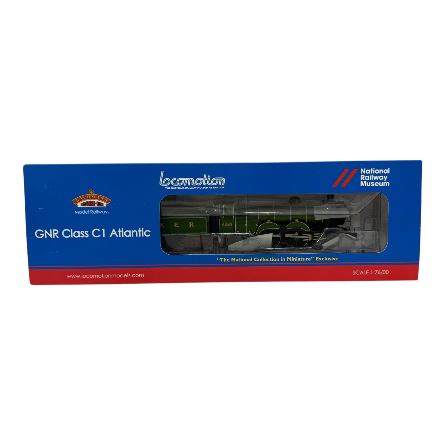 Bachmann '00' gauge 31765NRM National Railway Museum Edition GNR Class C1 Atlantic no. 3251 in LNER green livery, boxed