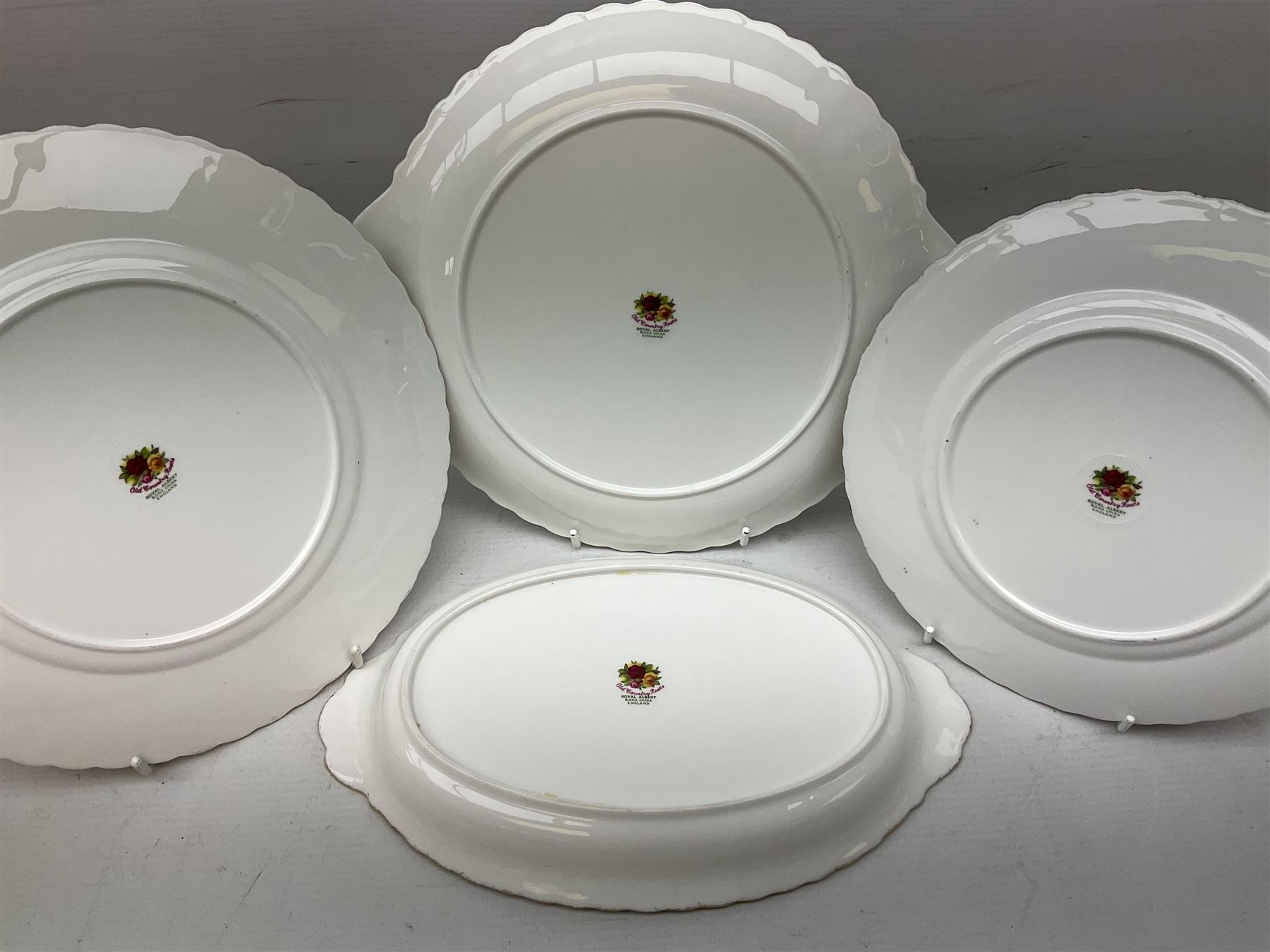 Royal Albert Old Country Roses pattern tea and part dinner service, to include teapot, two open sucriers, two jugs, thirteen cups and saucers, sixteen dessert plates, two cake plates, twelve dinner plates, sauce boat and saucer, etc (approx 114) 