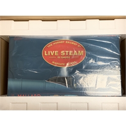 Hornby '00' gauge - The Hornby Railway Company Limited Live Steam powered LNER A4 Class 4-6-2 Mallard locomotive set, in unopened box with delivery packaging
