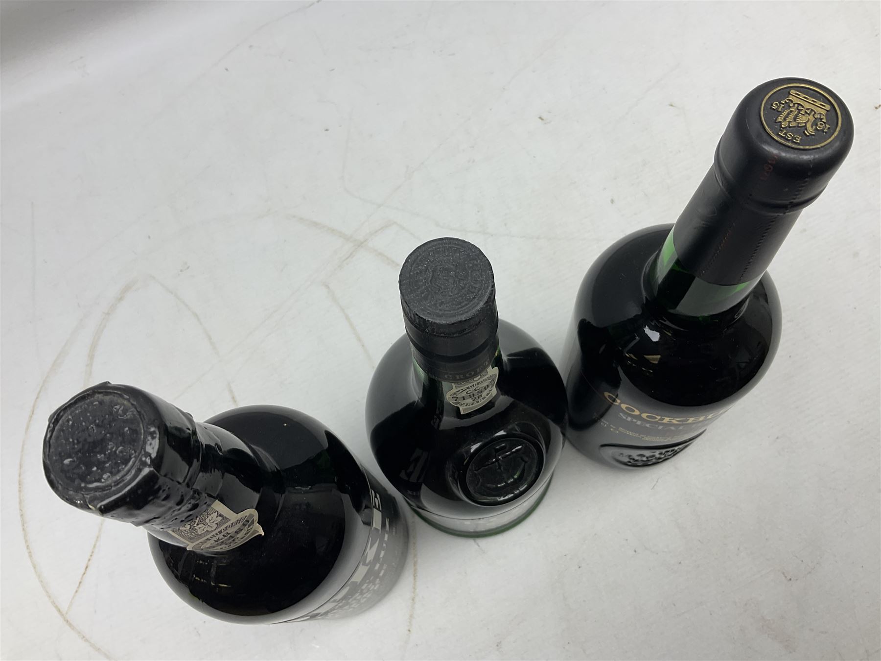 Kopke Quinta St Luiz 1985 Vintage Port, 75cl 20% vol, one bottle, Cockburn's Special Reserve Port, 70cl, one bottle and Croft Fine Tawny Porto, 75cl, one bottle (3)