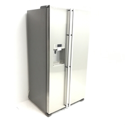 Samsung RSG5UURS Amercian style side-by-side fridge freezer, W92cm, H178cm, D70cm 