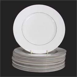 Wedgwood Vera Wang part tea and dinner service, including fifteen dinner plates, fifteen bowls, ten cups and saucers etc 