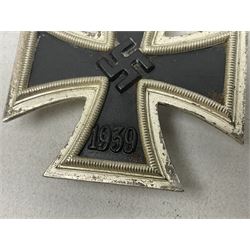 WW2 German Iron Cross 1st Class with pin back by Wilhelm Deumer Ludensched, marked L/11