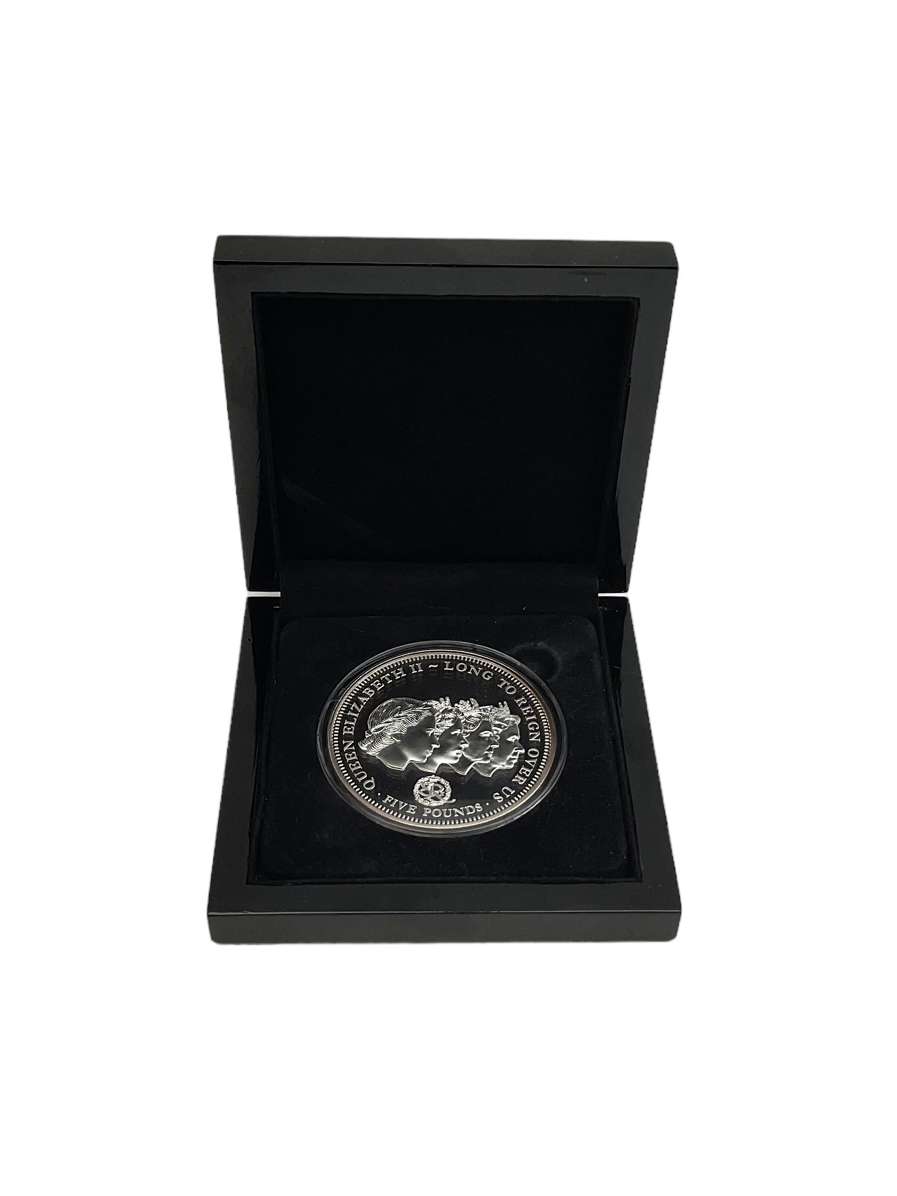 Queen Elizabeth II Tristan Da Cunha 2015 'The Five Portraits of Her Majesty' fine silver proof five ounce five pound coin, cased 