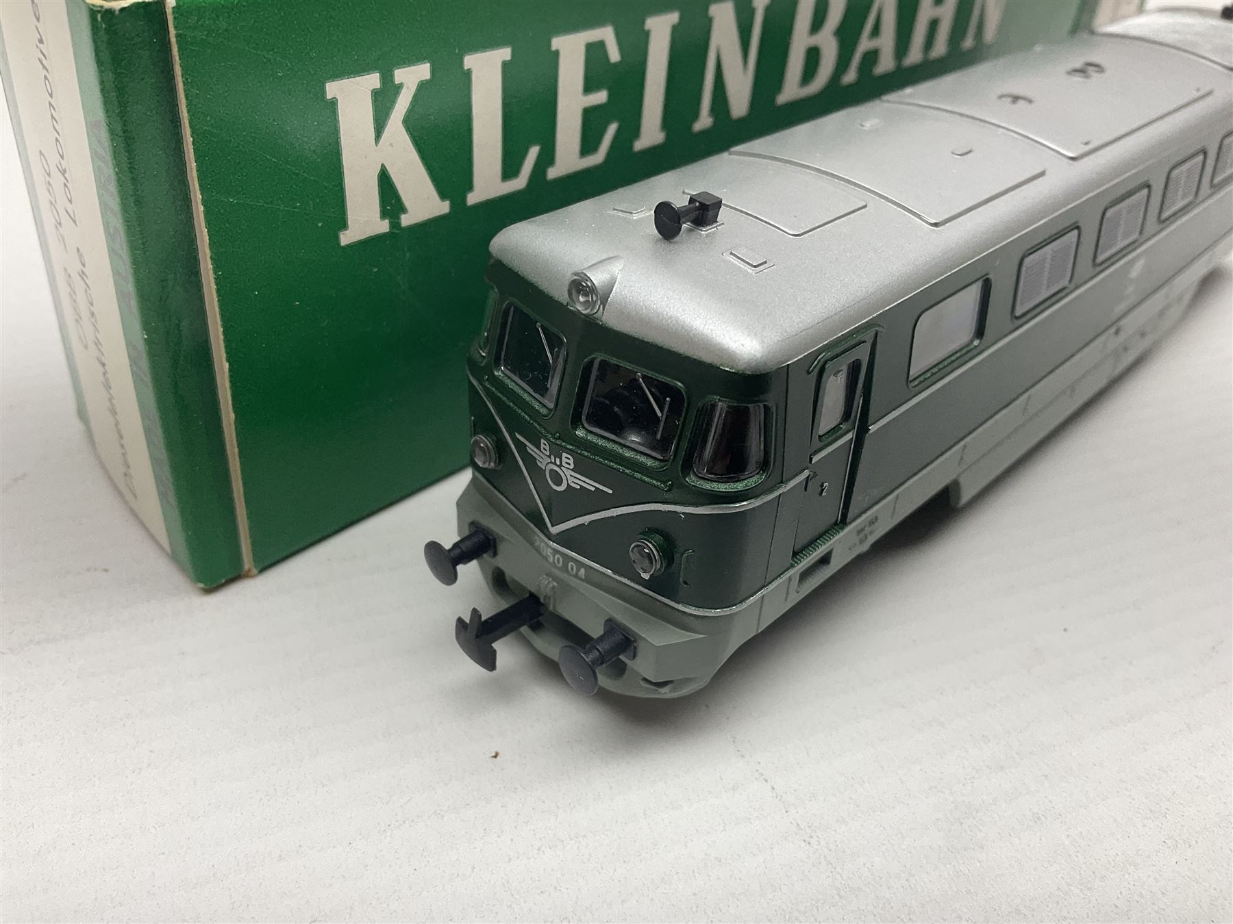 Kleinbahn HO gauge - three locomotives OBB 1020 Elektr. Berglokomotive; OBB 1044.209-3 Elektrische Lokomotive; and OBB 2050 Dieselelektrische; all boxed (3)