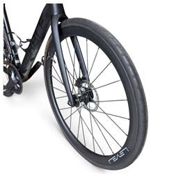 Ribble - Endurance SLR carbon bicycle, electronic gears, Garmin rally pedals, continental tyres, Shimano brakes, 2x12-speed, medium