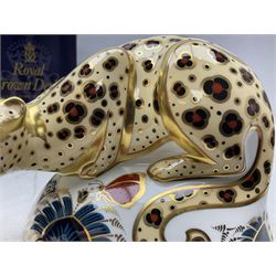 Royal Crown Derby paperweight, Endangered Species, Savannah Leopard, Sinclairs exclusive commission, limited edition, gold stopper, with box