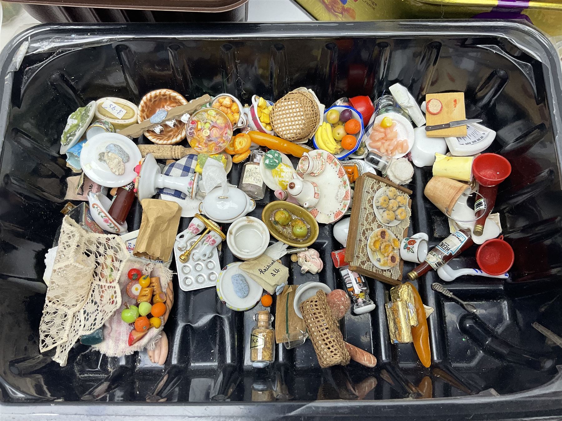 Collection of miniature dolls house pub accessories including wine bottles and glasses, together with miniature dolls house cafe food and accessories, plates, vases and wired and non-wired lighting including table lamps and ceiling lights 