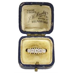 Early 20th century gold graduating five stone old cut diamond ring, total diamond weight approx 1.00 carat 