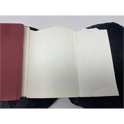 Stephen King; Carrie, Doubleday & Company, New York 1974 and Carrie, New English Library, Kent 1974 