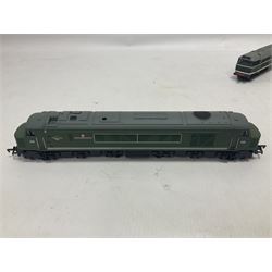 Various Makers ‘00’ gauge - eight locomotives to include G&R Wrenn Class N2 0-6-2T no.2385 in LMS black and Standard Tank Class 2-6-4 no.2679 in LMS crimson; Class 5 4-6-0 no.5112 in black livery; Mainline Railways Class 45 D49 ‘The Manchester Regiment’ in BR green; Airfix Class 31 D5531 in BR green; three further models (8)