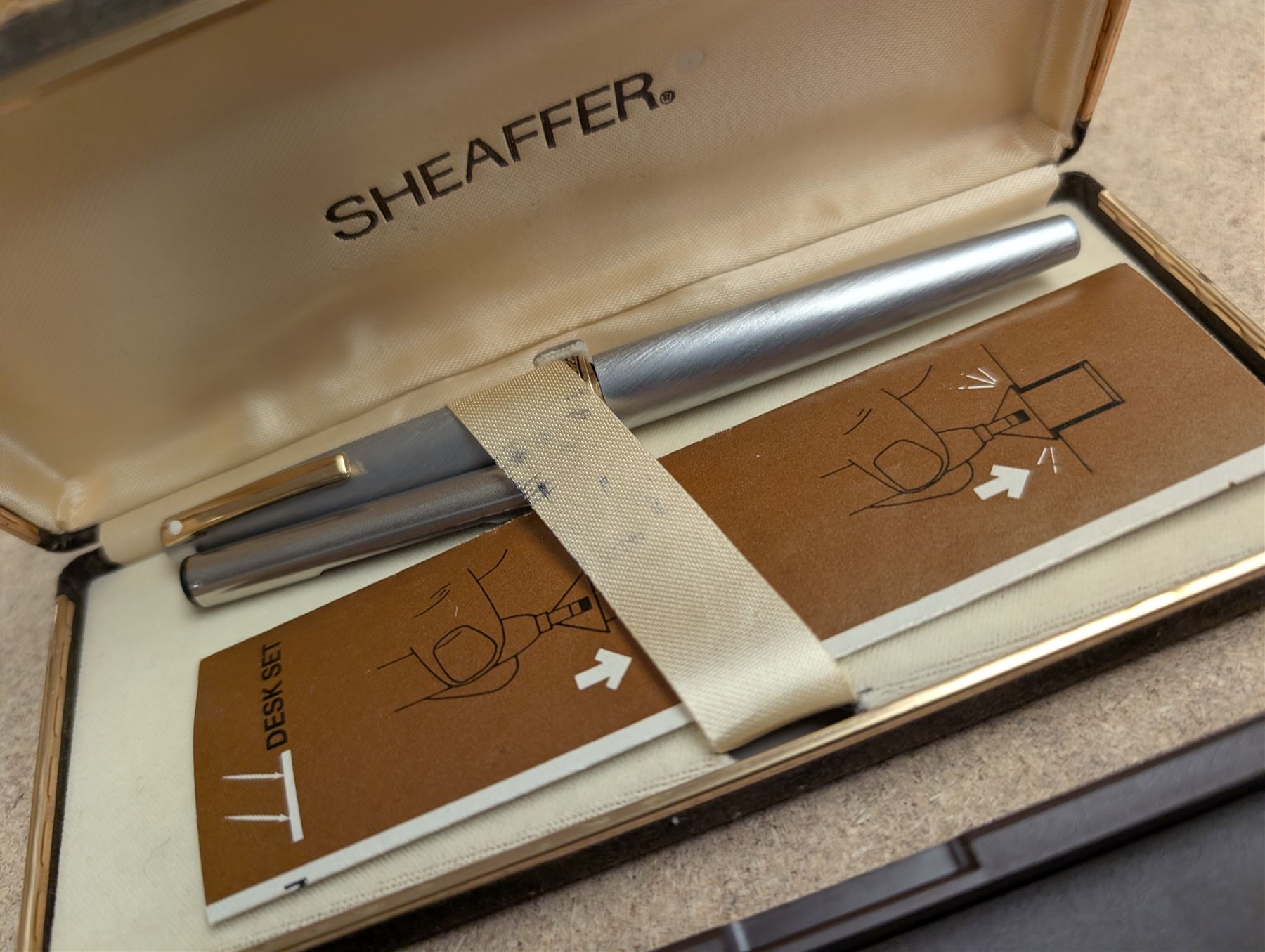 Sheaffer fountain pen with 14ct gold nib and a Parker fountain pen