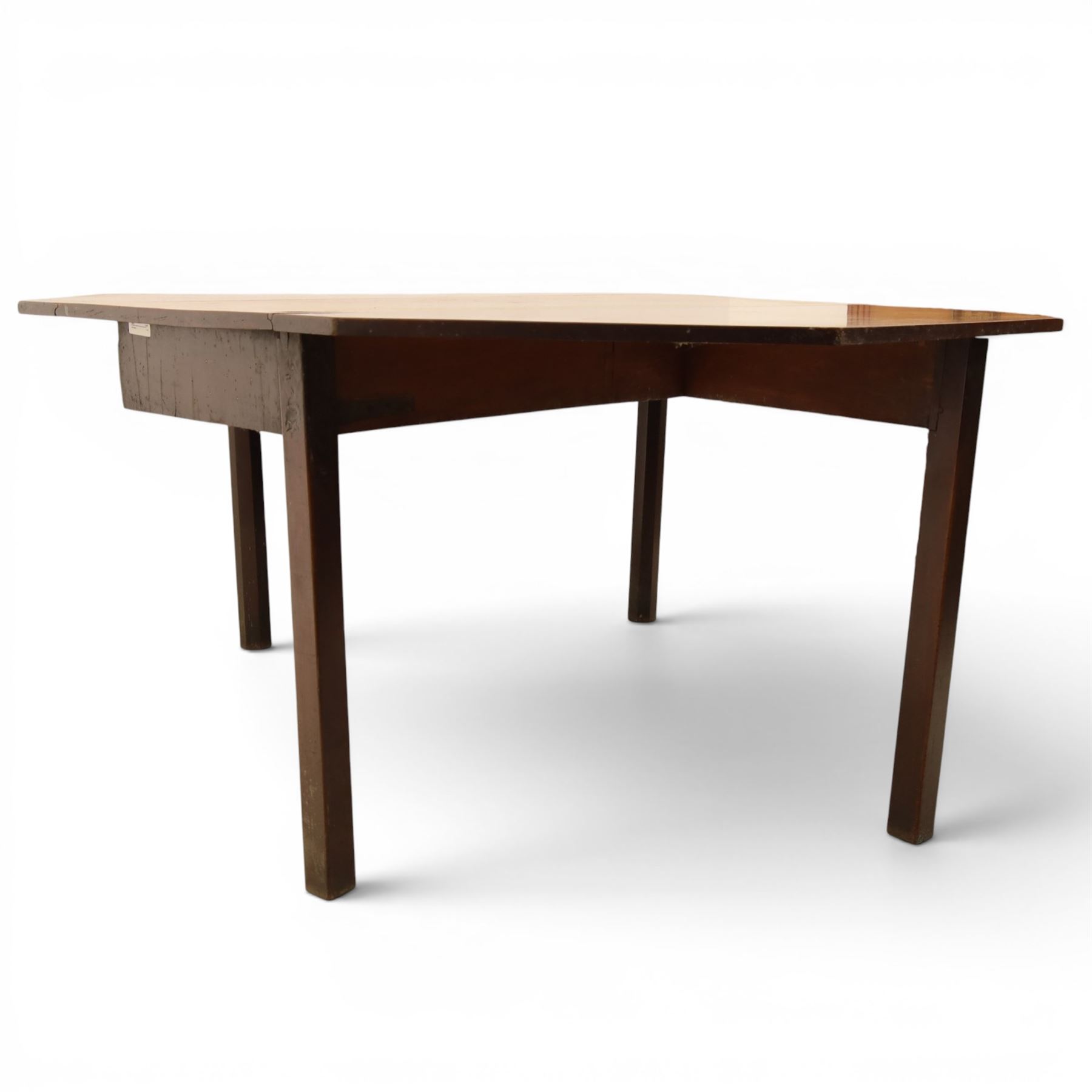 Mahogany octagonal drop lead dining table, on square supports, extends to 149cm