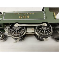 Ace Trains '0' gauge - Southern 4-4-2 tank locomotive No.604; in 4-4-4 box with packaging