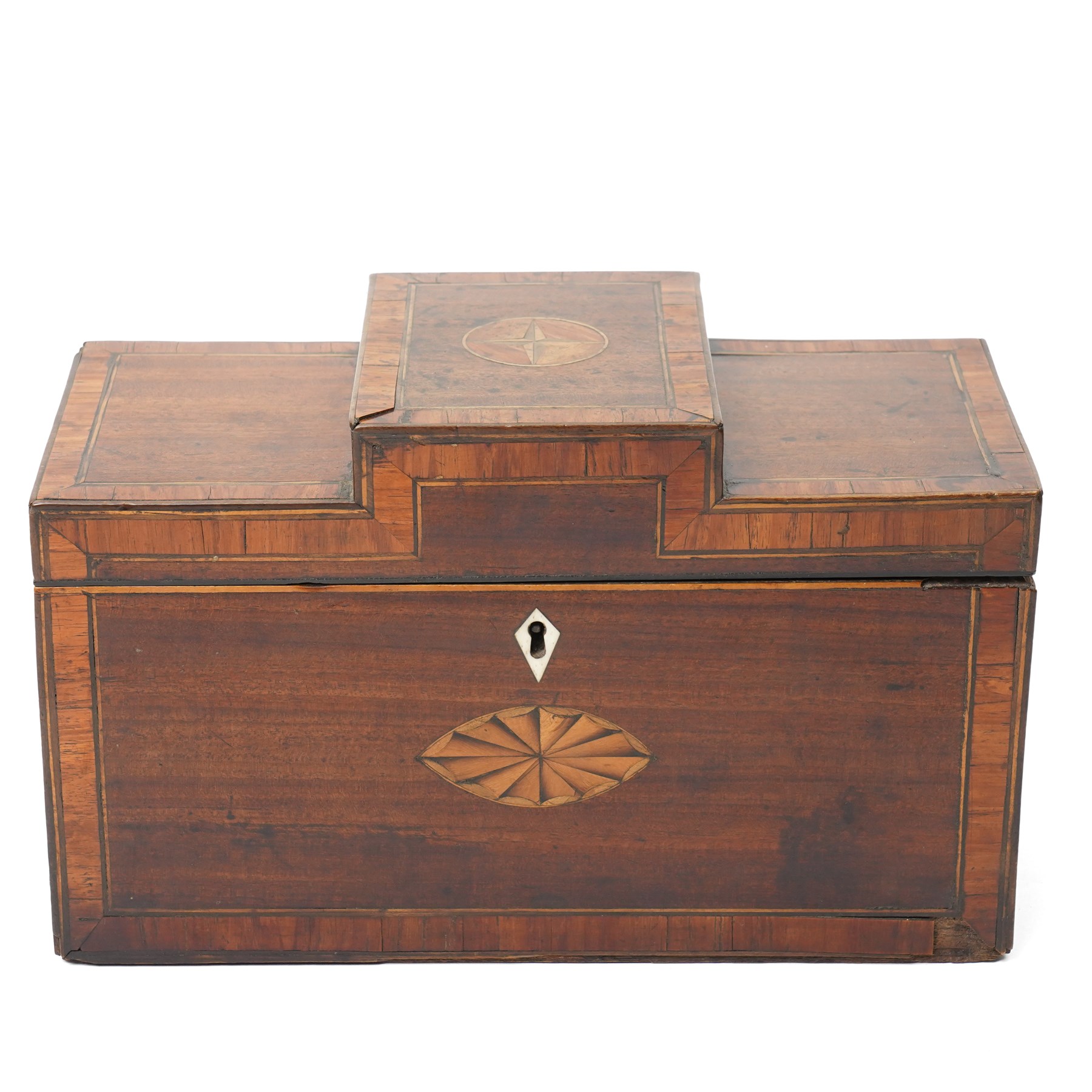 Sheraton design mahogany tea caddy with raised centre section, shell inlay and satinwood cross banding, the interior with two divisions and spoon rack W27cm. 
