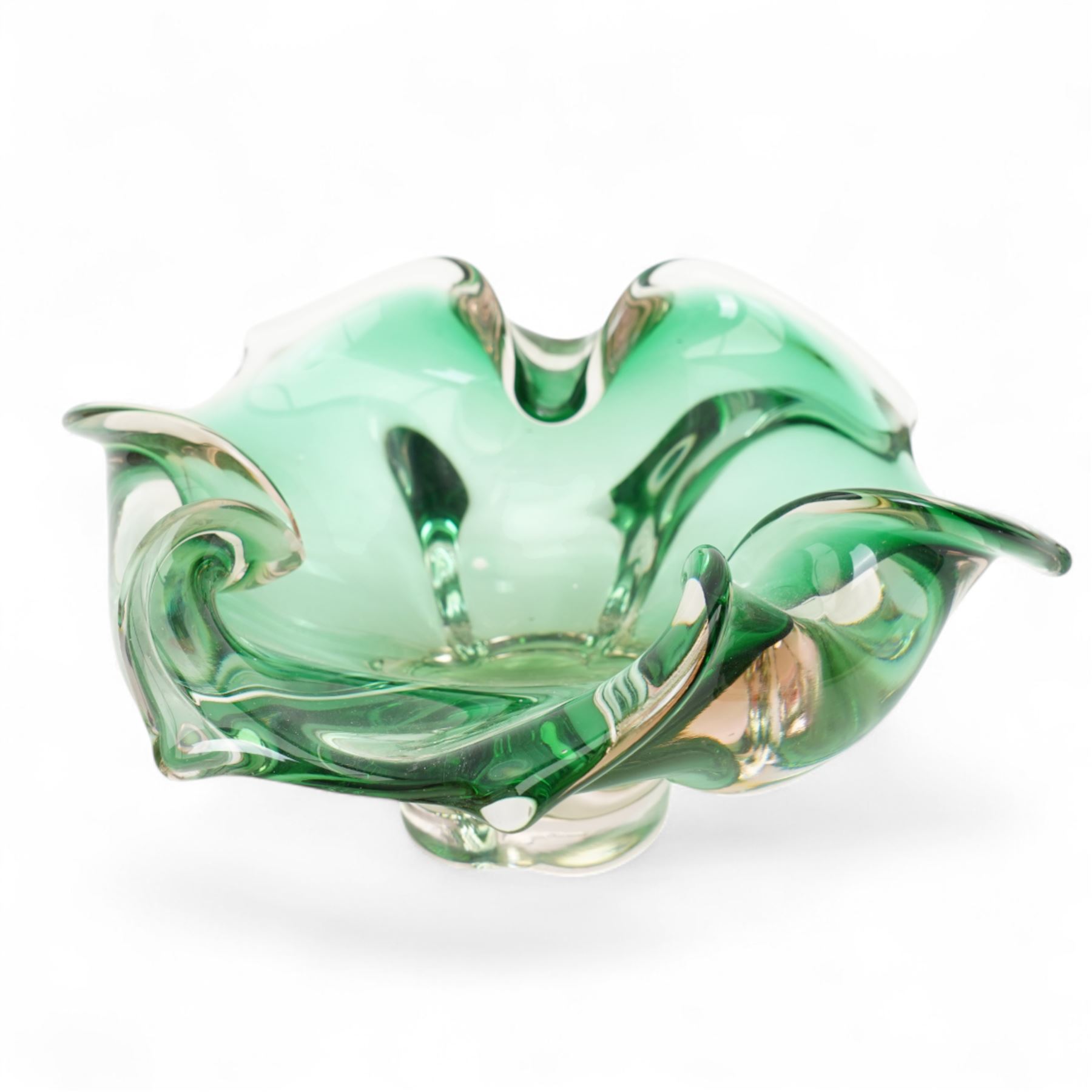 Three Czech bohemian art glass bowls, by Josef Hospodka for Chribska, shaped as flowers with sprawling petals, approx. W22cm (3)