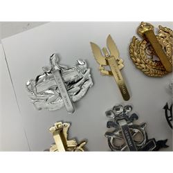 Military badges - approximately eighty predominantly staybrite glengarry, cap and collar badges and small quantity of plastic badges