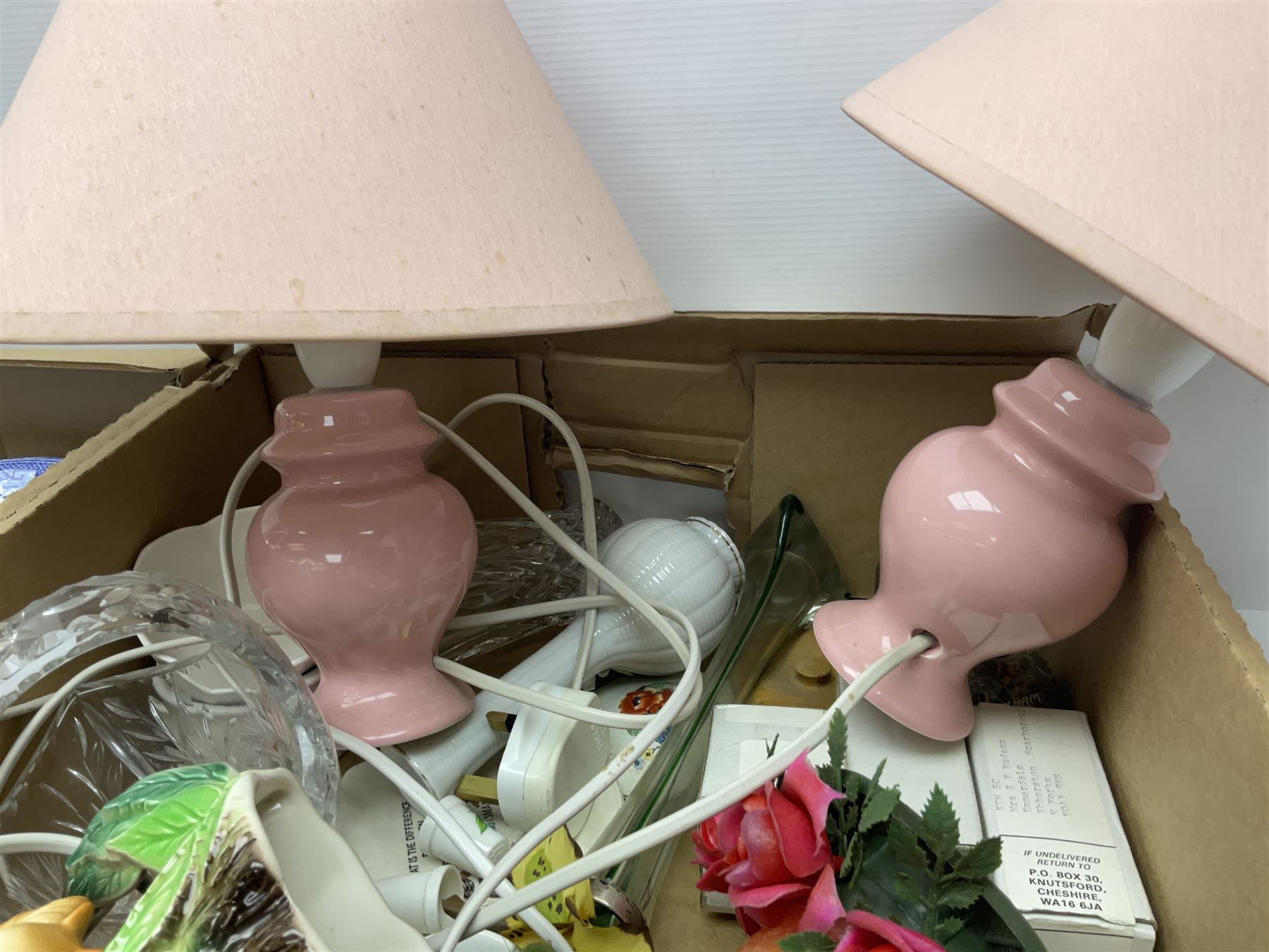 Shelley Maytime pattern sauce boat and saucer, Hornsea vases, blue and white Willow pattern dinner wares and a collection of other ceramics and glassware, in four boxes 