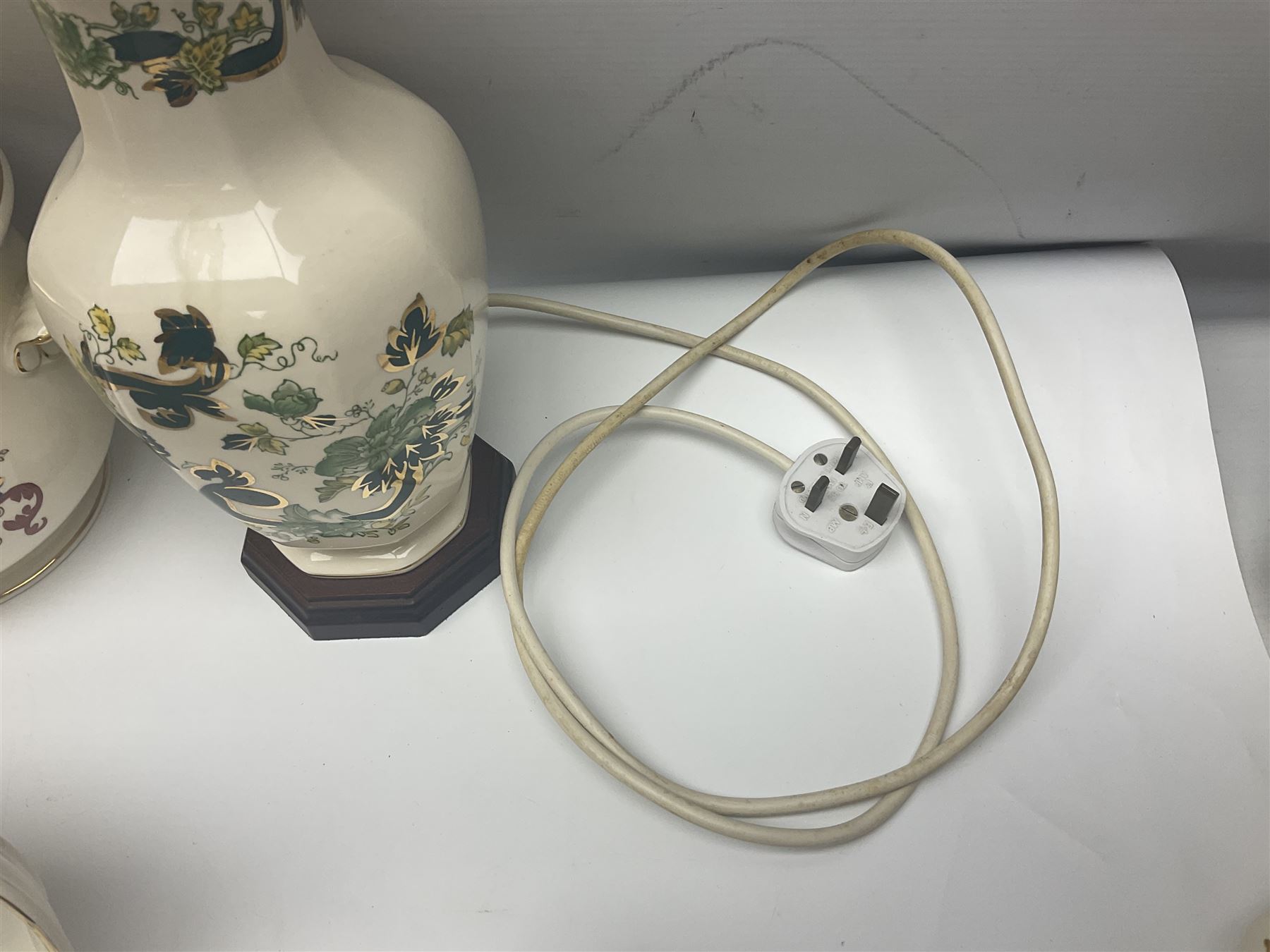 Collection of Masons Mandalay pattern, to include clock, covered vase, jugs, etc, and other Masons Chartreuse pattern items 