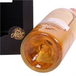 Arran Distillery, The Arran Malt single malt scotch whisky, cask number 1376, bottled 22.07.2009, 70cl, 46% vol 