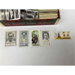 Cigarette and trade cards, including Brooke Bond Tea, Players, Barratt & Co, Senior Service etc, housed in a tin