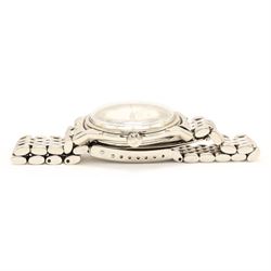 Omega Constellation gentleman's stainless steel automatic chronometer wristwatch, Cal. 551, Ref. 167.005, serial No. 21240417, silvered pie-pan dial with baton hour markers, on Omega stainless steel bracelet, with fold-over clasp