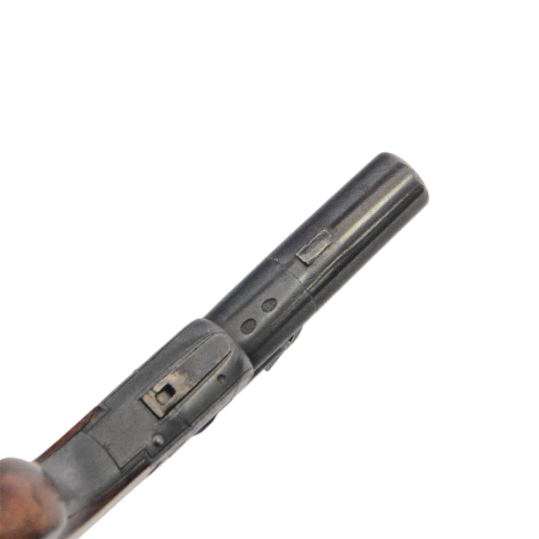 Flintlock ladies muff pistol, circa 1800, with smooth bore screw barrel, lock inscribed Grierson London, Gun Maker to His Majesty  