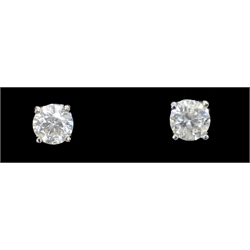  Pair of 18ct white gold brilliant cut diamond stud ear-rings stamped 750 approx 0.6 carat  