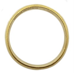 22ct gold wedding band, London 1966, approx 6.5gm